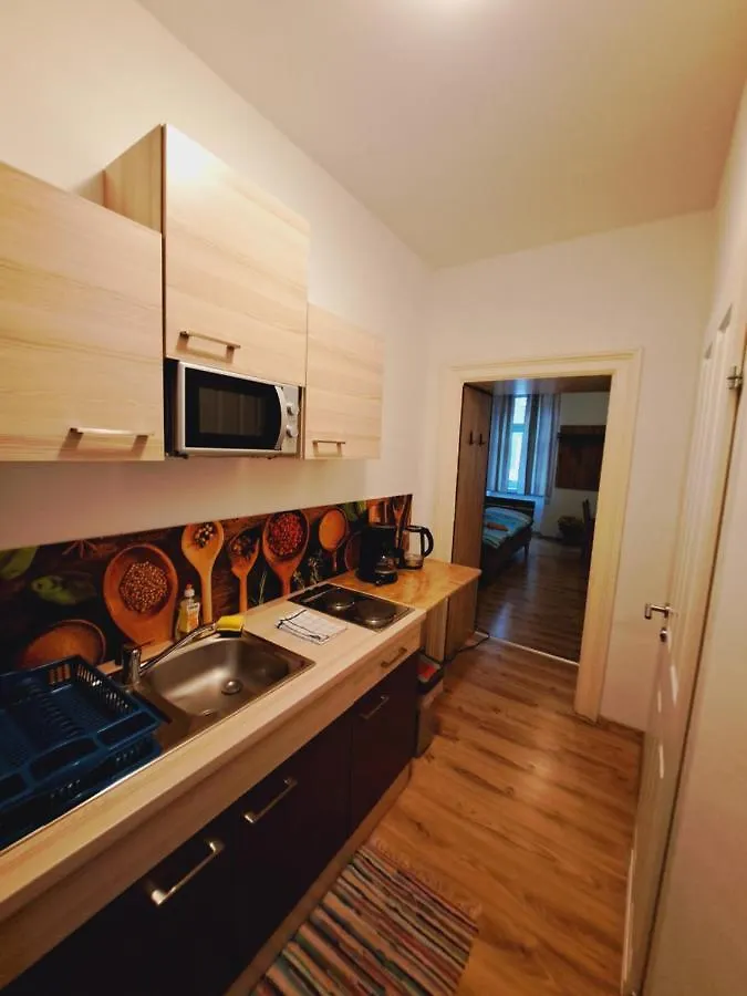וינה Astoria Central Appartement 10 Minutes To Downtown דירה